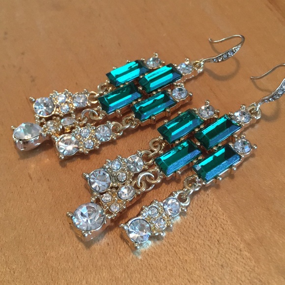 emerald chandeliers drop earrings - Picture 2 of 4